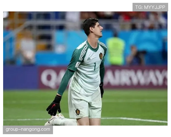 库尔图瓦密集射门下连续神扑能力解析