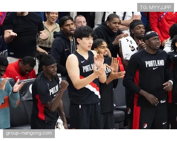 格兰特·威廉姆斯高效无球跑位提升三分命中率助推球队攻防转换